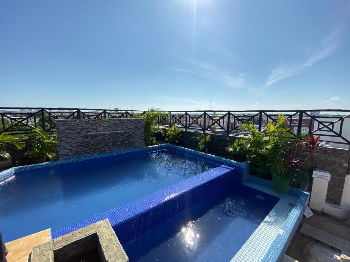 Suites La Roca By R&T Cancún Buitenkant foto