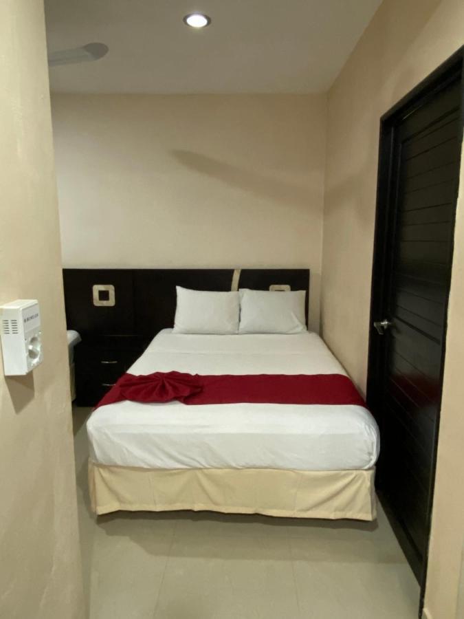 Suites La Roca By R&T Cancún Buitenkant foto